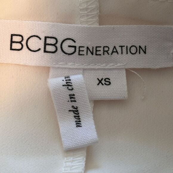 BCBGeneration BCBG Cream Babydoll Semi Sheer Lace Dress Size XS - Picture 2 of 7